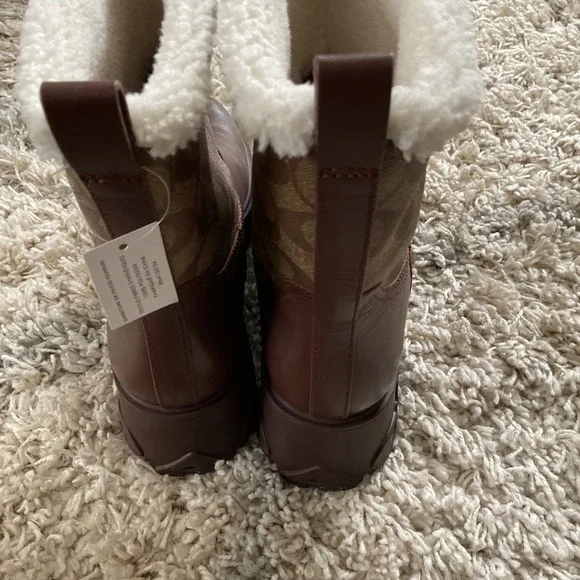 Coach Signature Monogram Faux Shearling Lined Winter Boots Brown Rubber Sole 10 - Picture 3 of 8